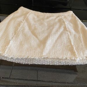 ZARA WINTER WHITE SKIRT WITH LACE HEM
